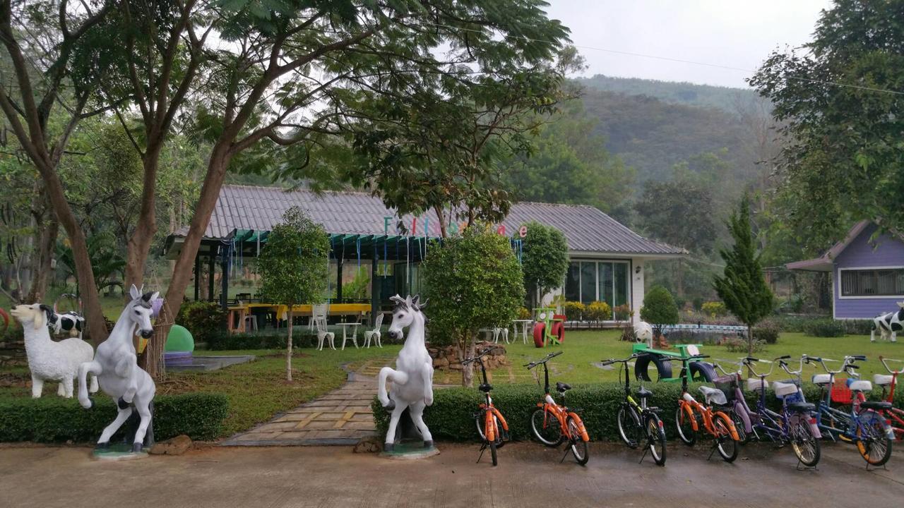 Baanraisooksangchan Kaeng Krachan Exterior photo